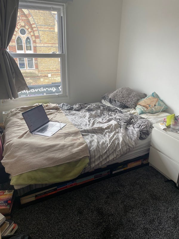 Room Rainhill Way in Greater London