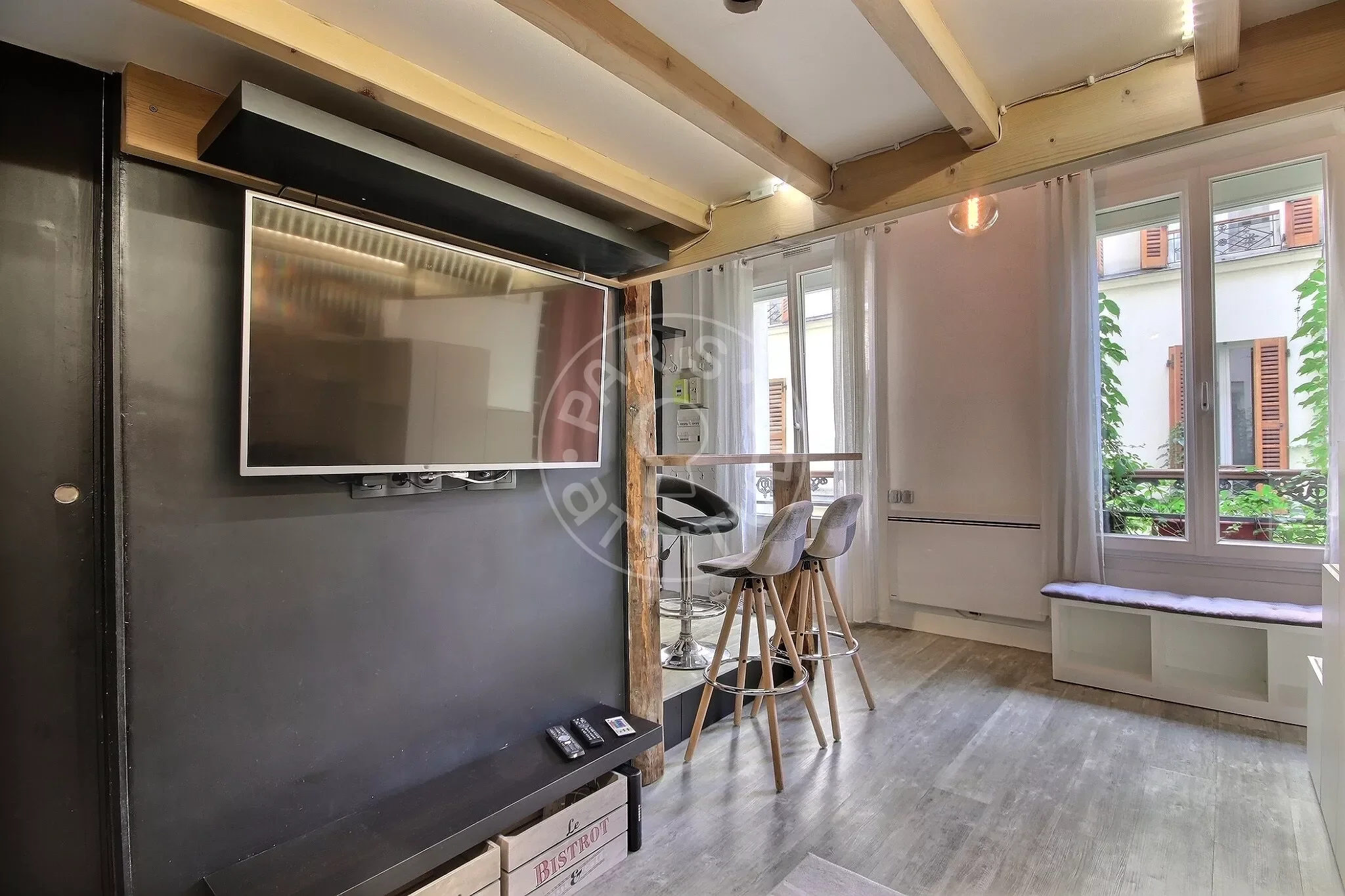 Appartement Rue Riquet à Paris