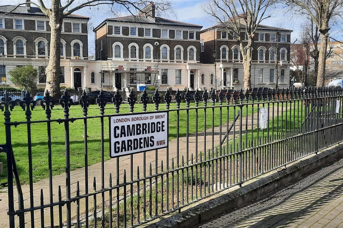 Flat Cambridge Road in Greater London