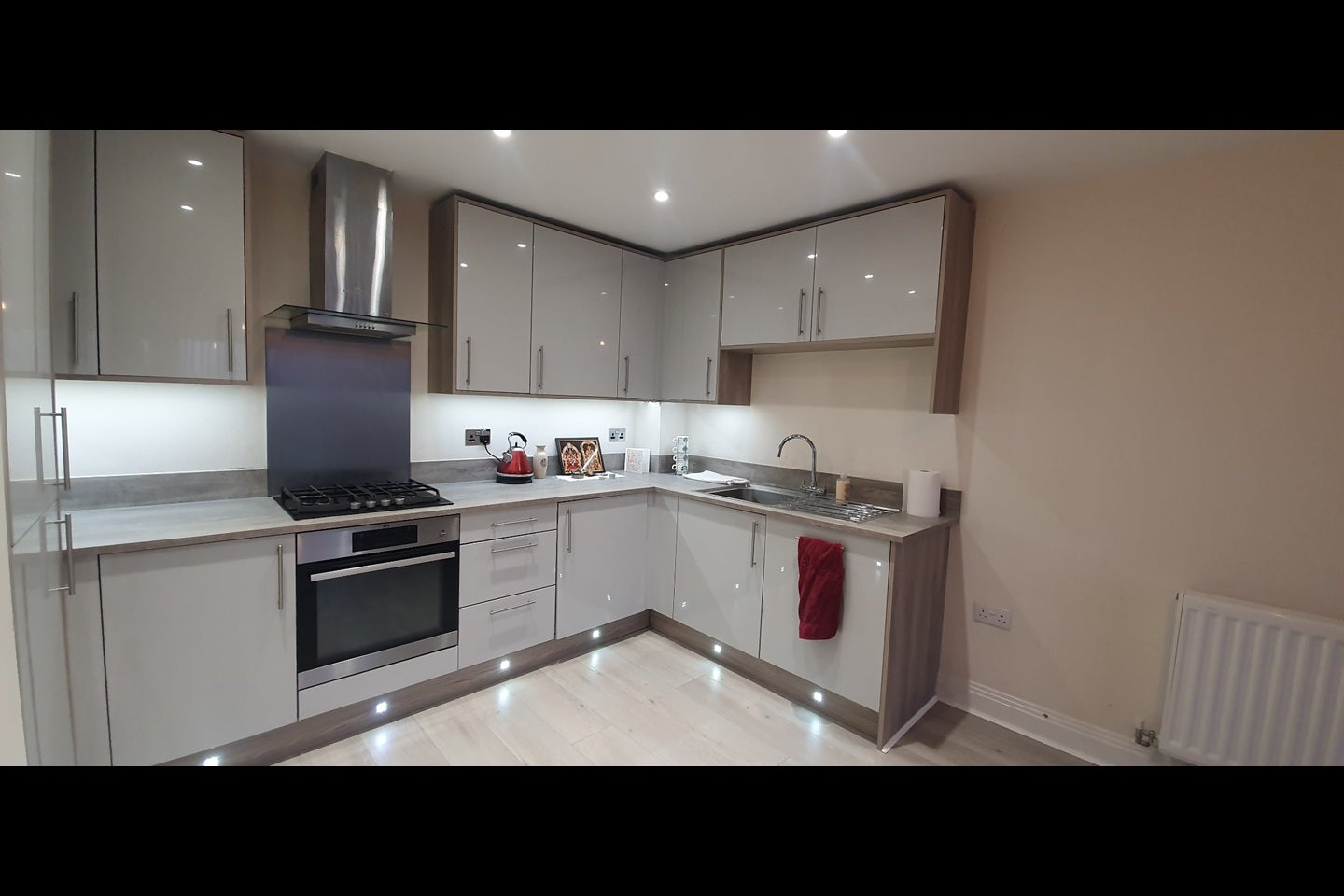 Flat Windsor Road in Slough