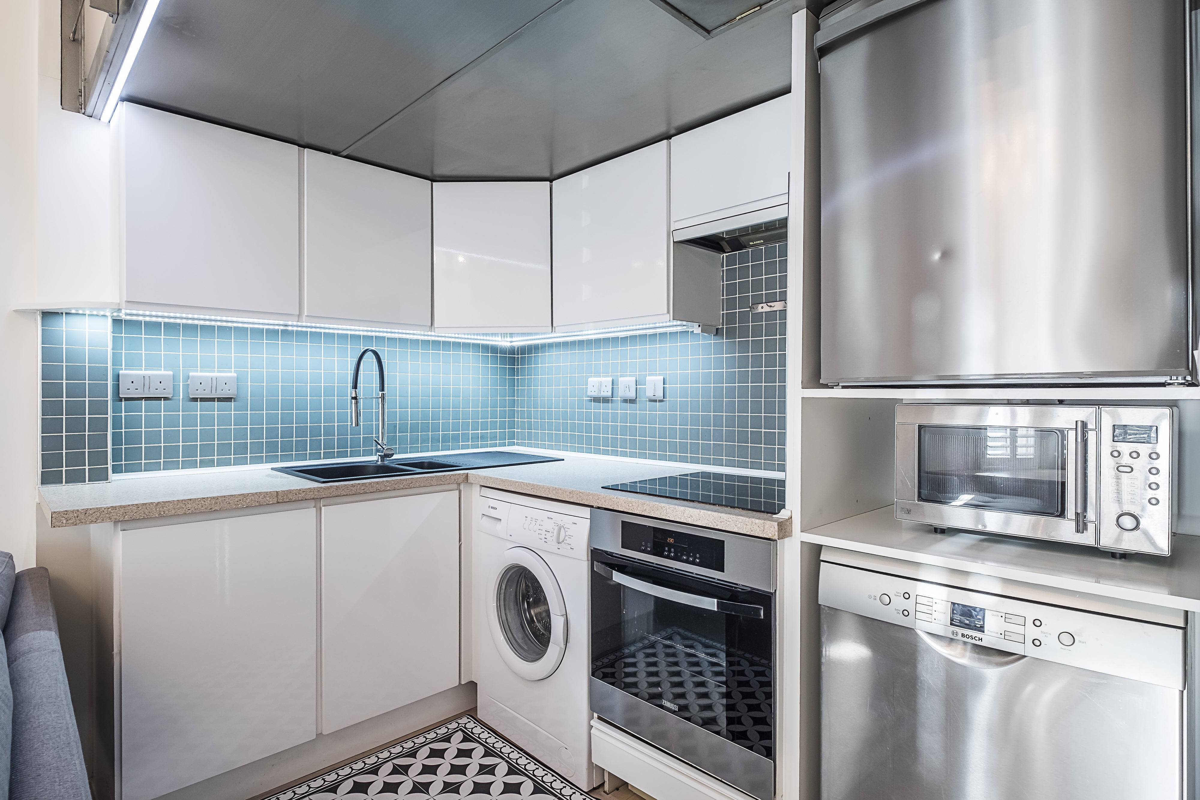 Flat Wetherby Place in Greater London