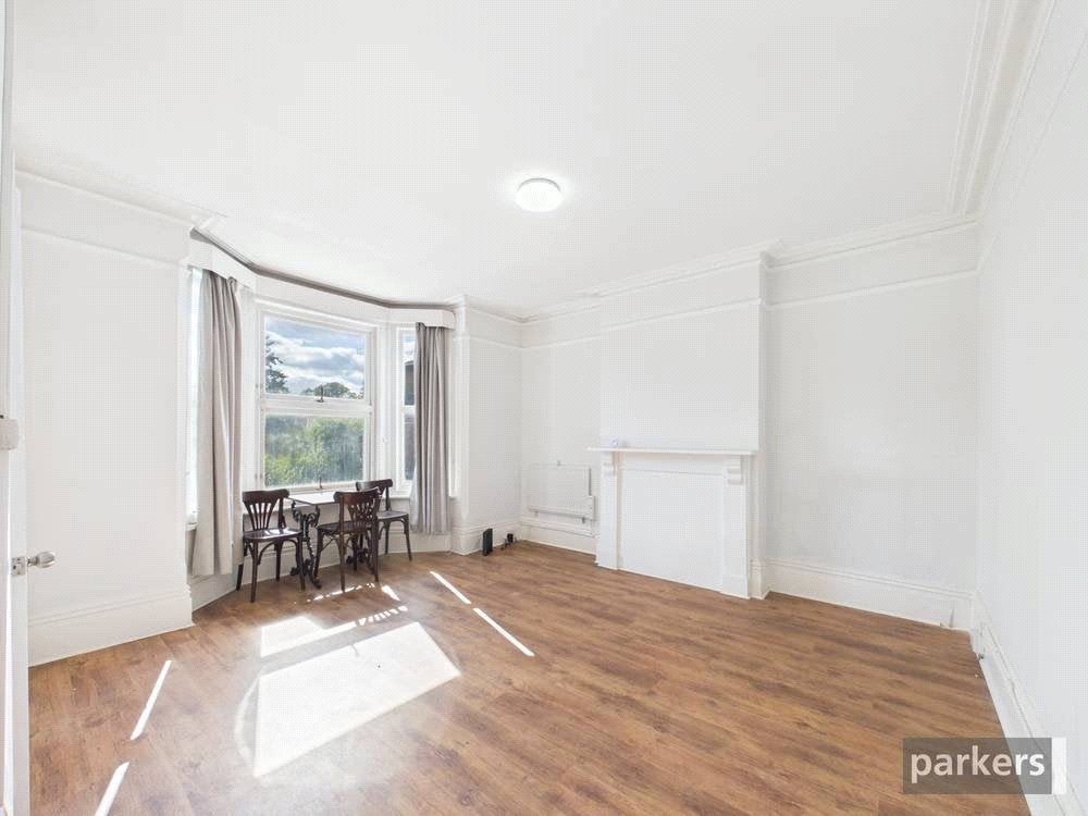 Flat Tilehurst Road in Reading