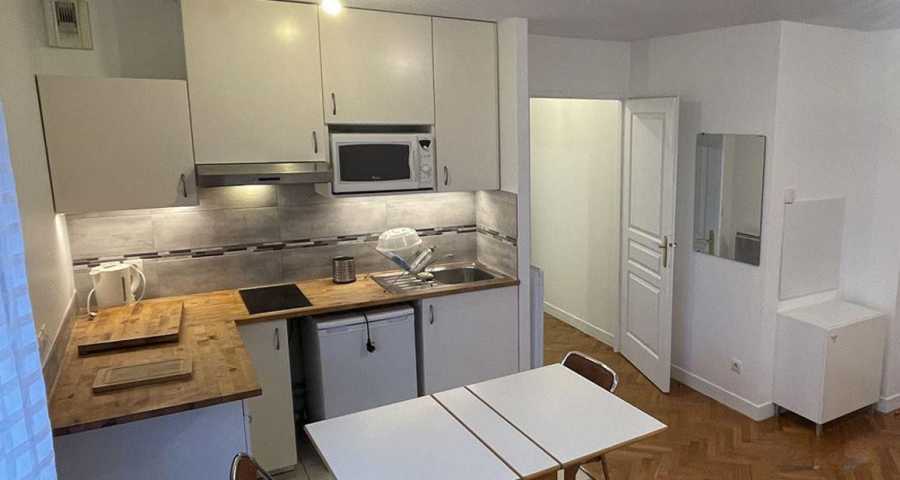 Flat Rue Ségoffin in Courbevoie