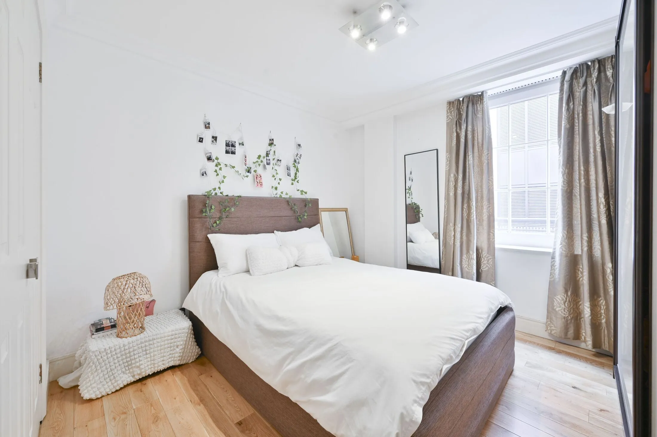 Flat Harewood Avenue in City of Westminster