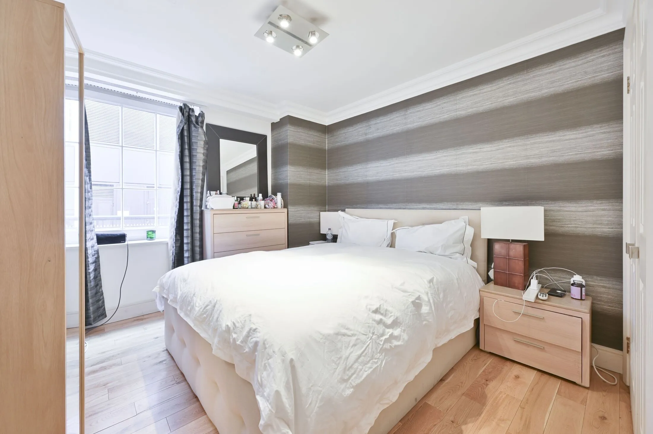 Flat Harewood Avenue in City of Westminster