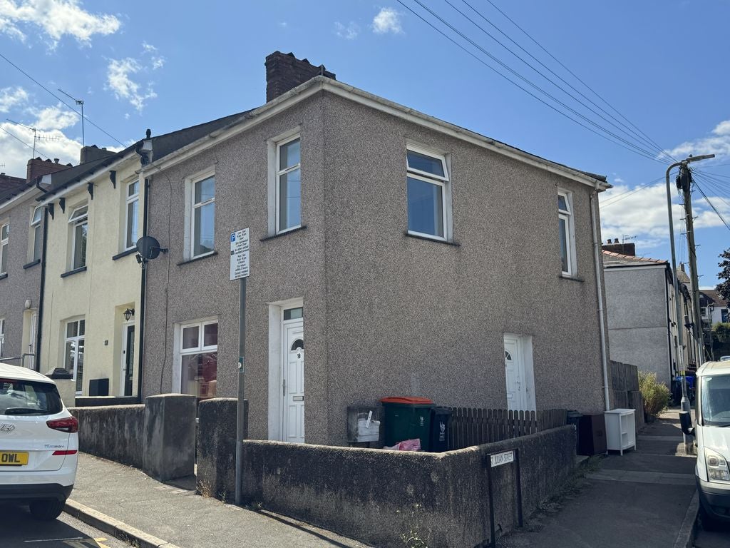Flat St Woolos Road in Newport