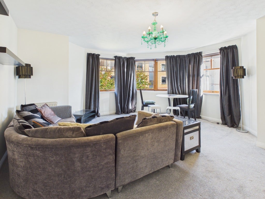 Flat West Bryson Road in City of Edinburgh