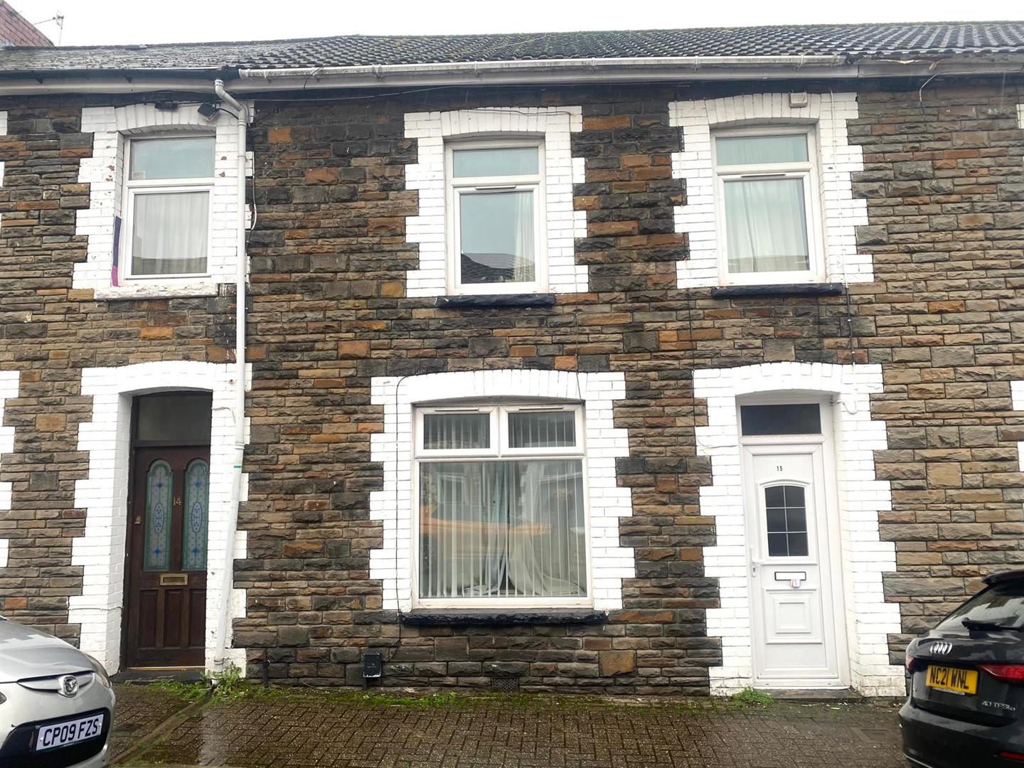 Flat Queen Street in Pontypridd