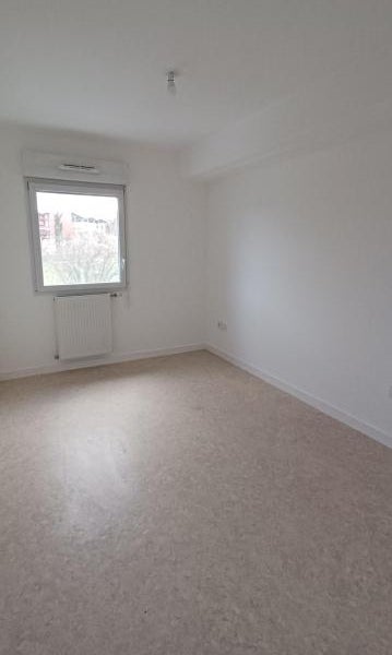 Flat D 76 in Saint-Hilaire-du-Rosier