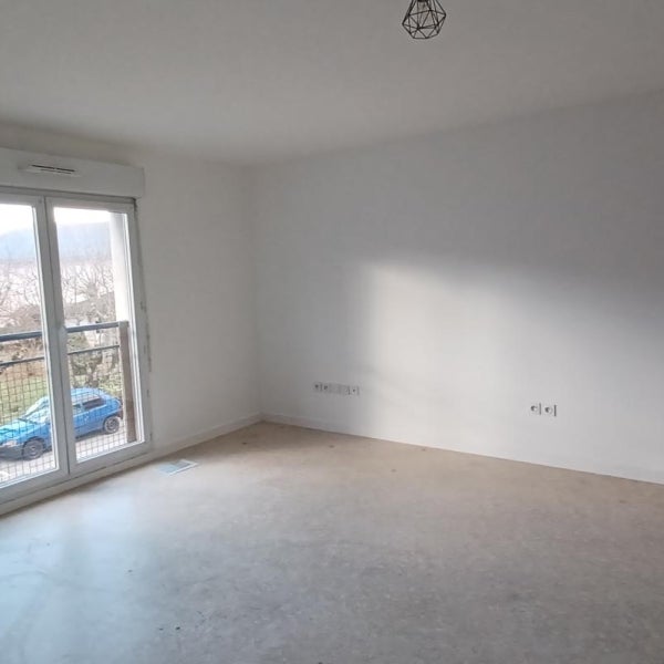 Flat D 76 in Saint-Hilaire-du-Rosier