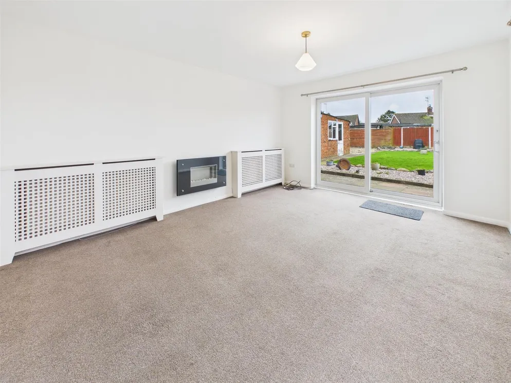 Flat Huntingdon Gardens in Harborough