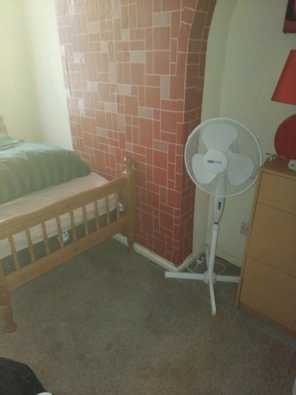Room Whittaker Street in Blackburn