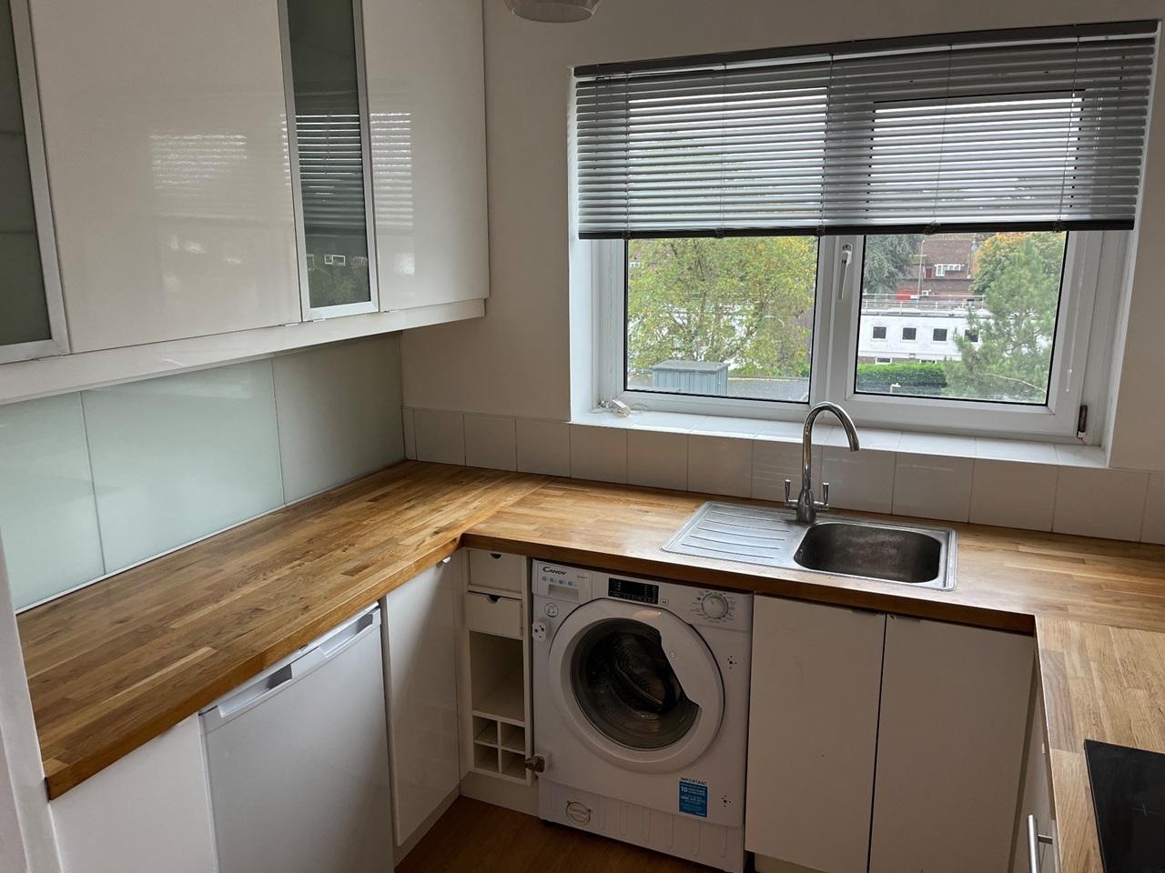 Flat Arabella Drive in Greater London