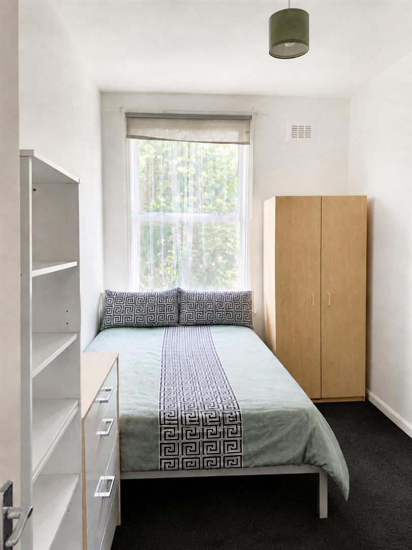 Flat Chippenham Road in City of Westminster