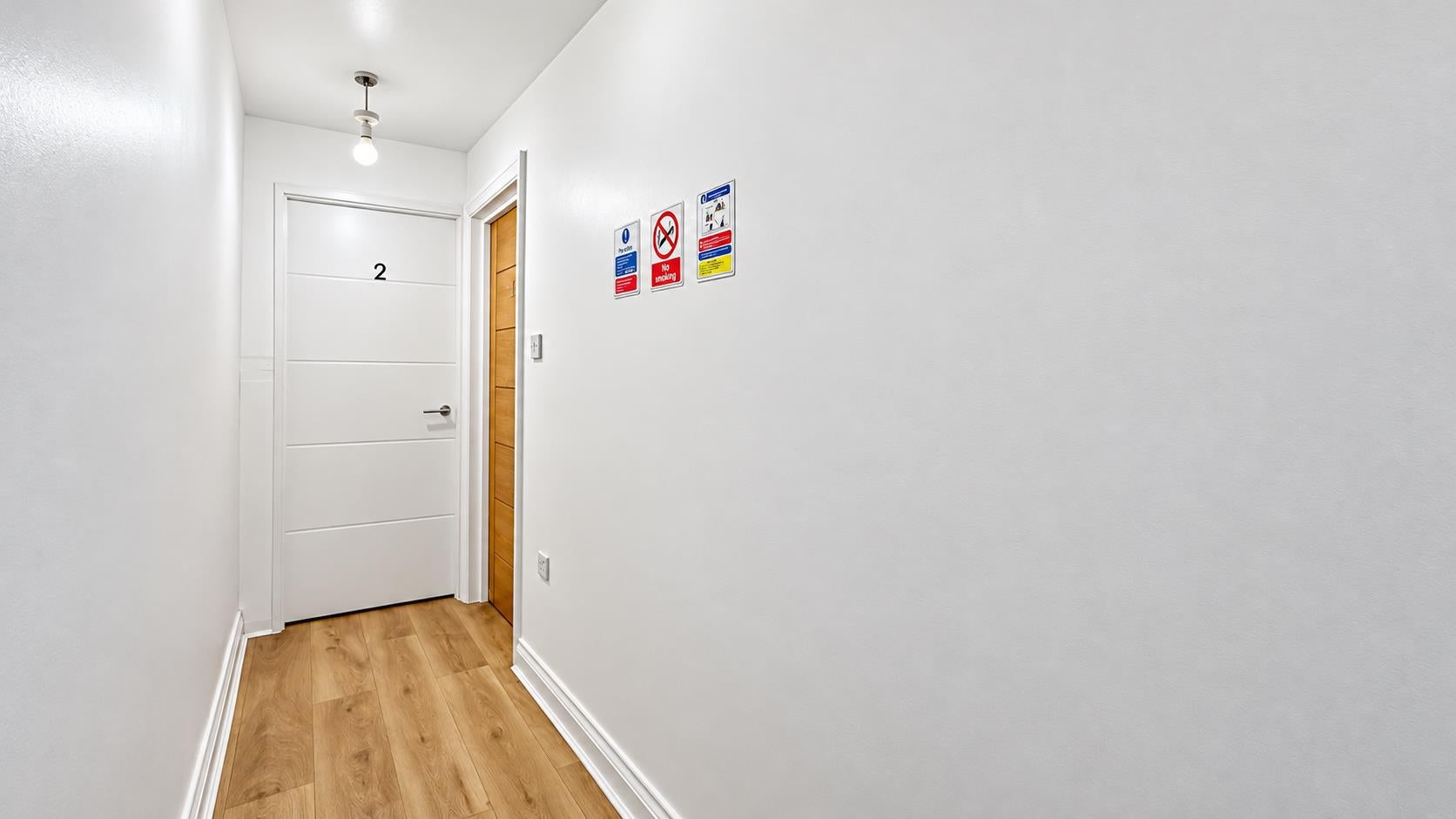 Flat Tenterden Road in Greater London
