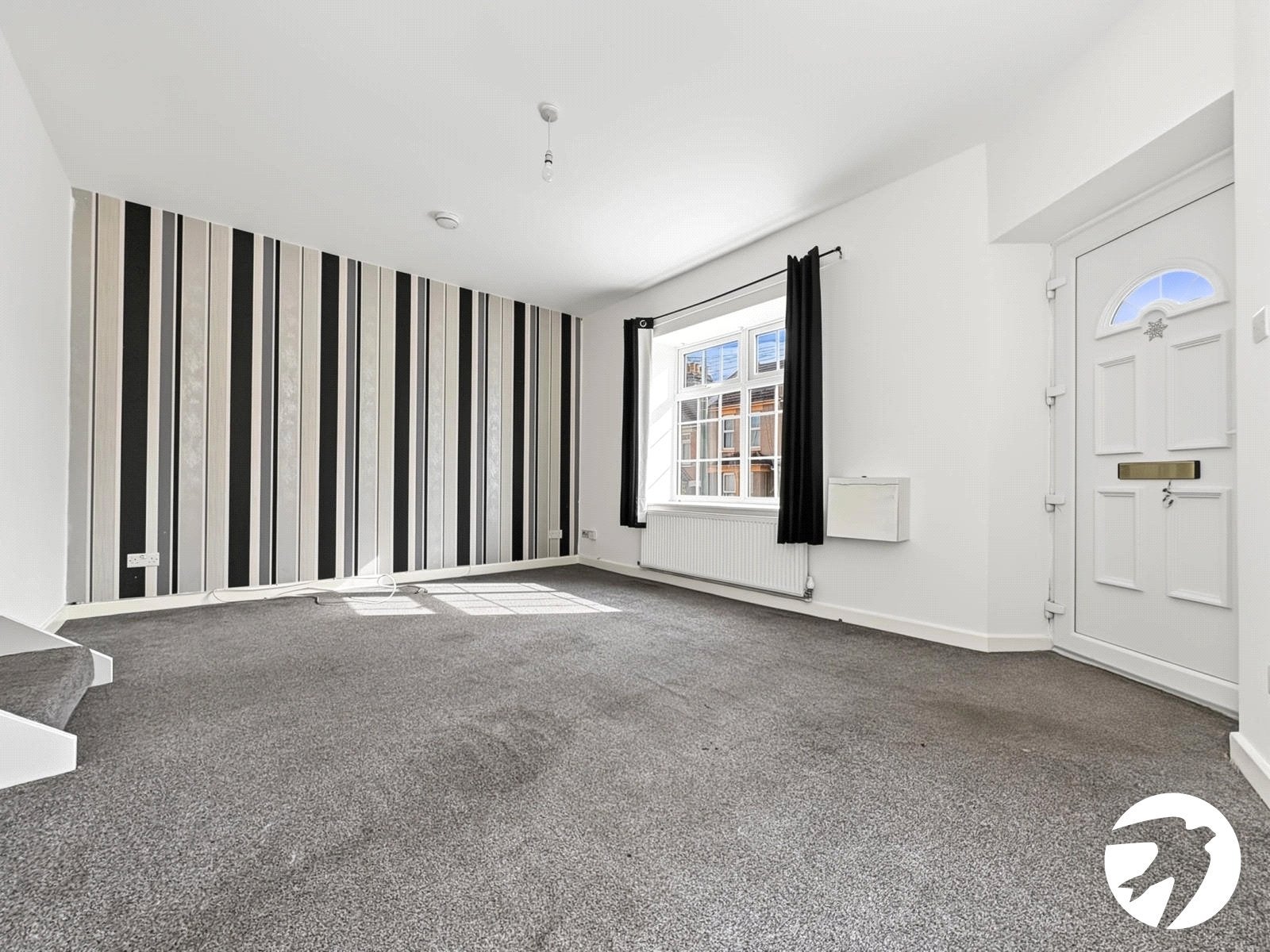 Flat Cromer Road in Strood