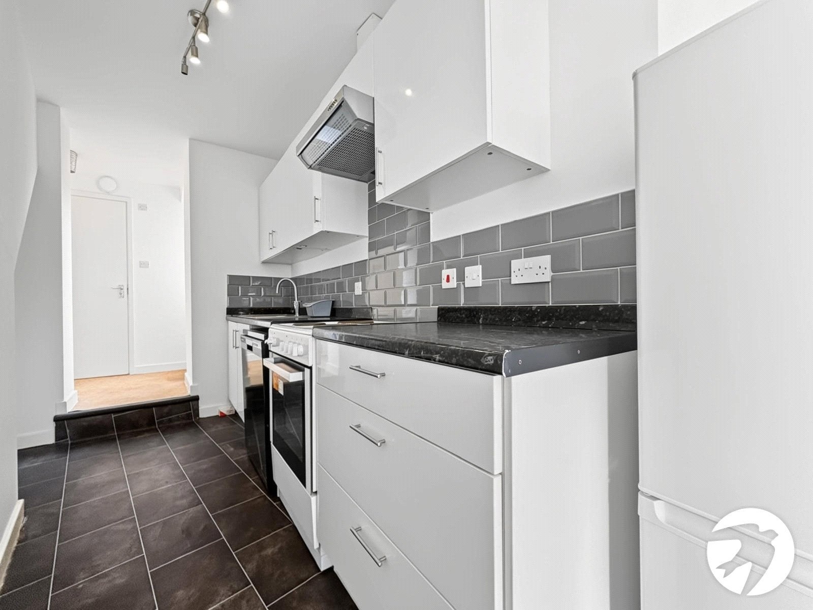 Flat Cromer Road in Strood