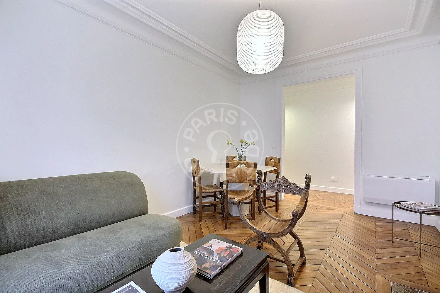 Flat Boulevard Marguerite de Rochechouart in Paris