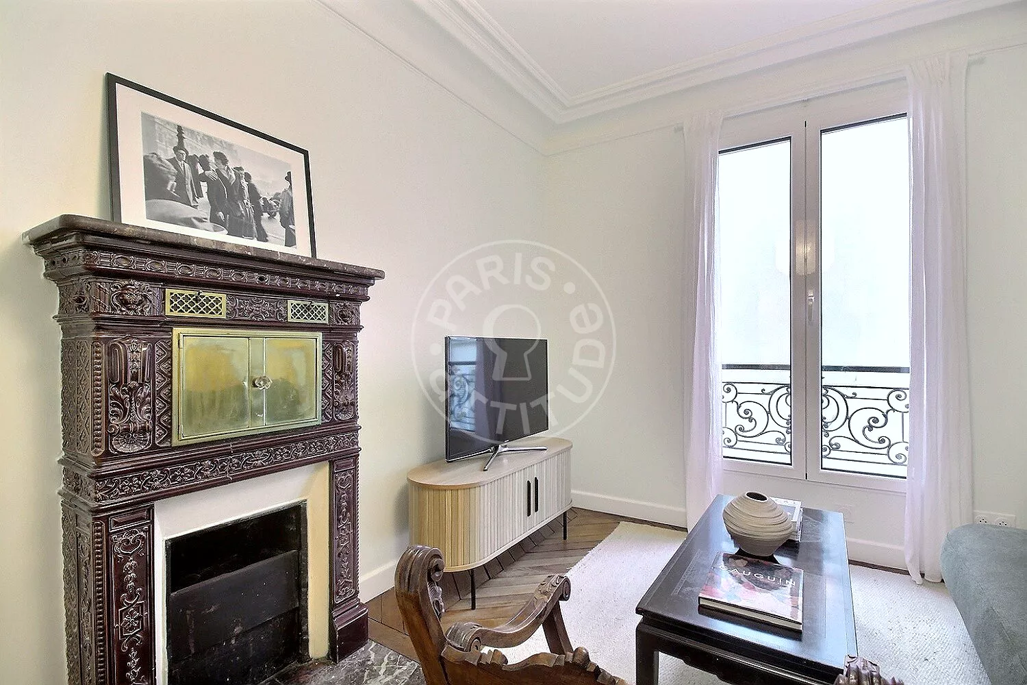 Flat Boulevard Marguerite de Rochechouart in Paris