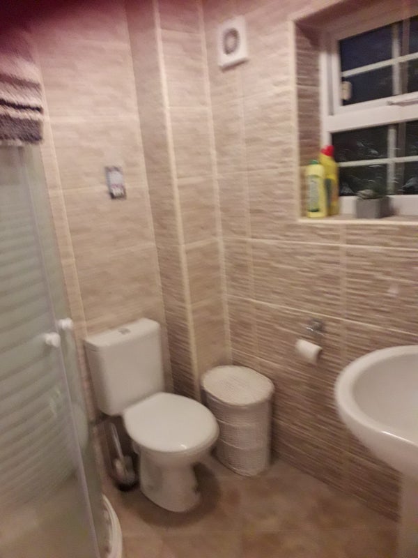 Room Verity Crescent in Poole