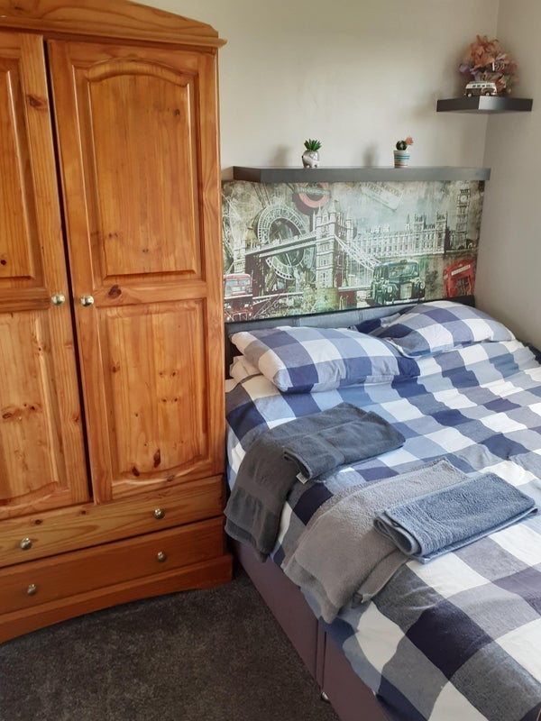 Room Verity Crescent in Poole