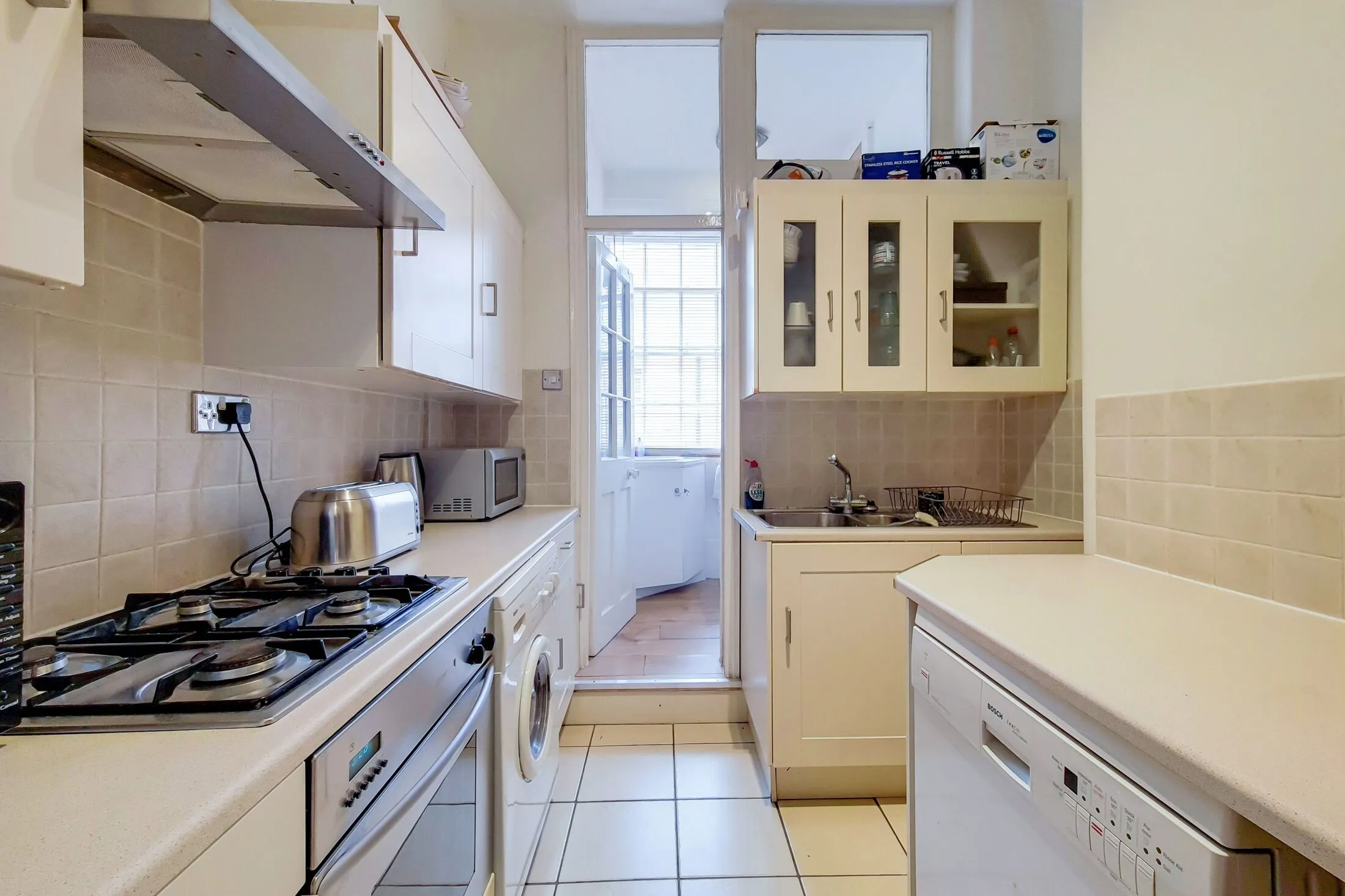 Flat Hunter Street in Greater London