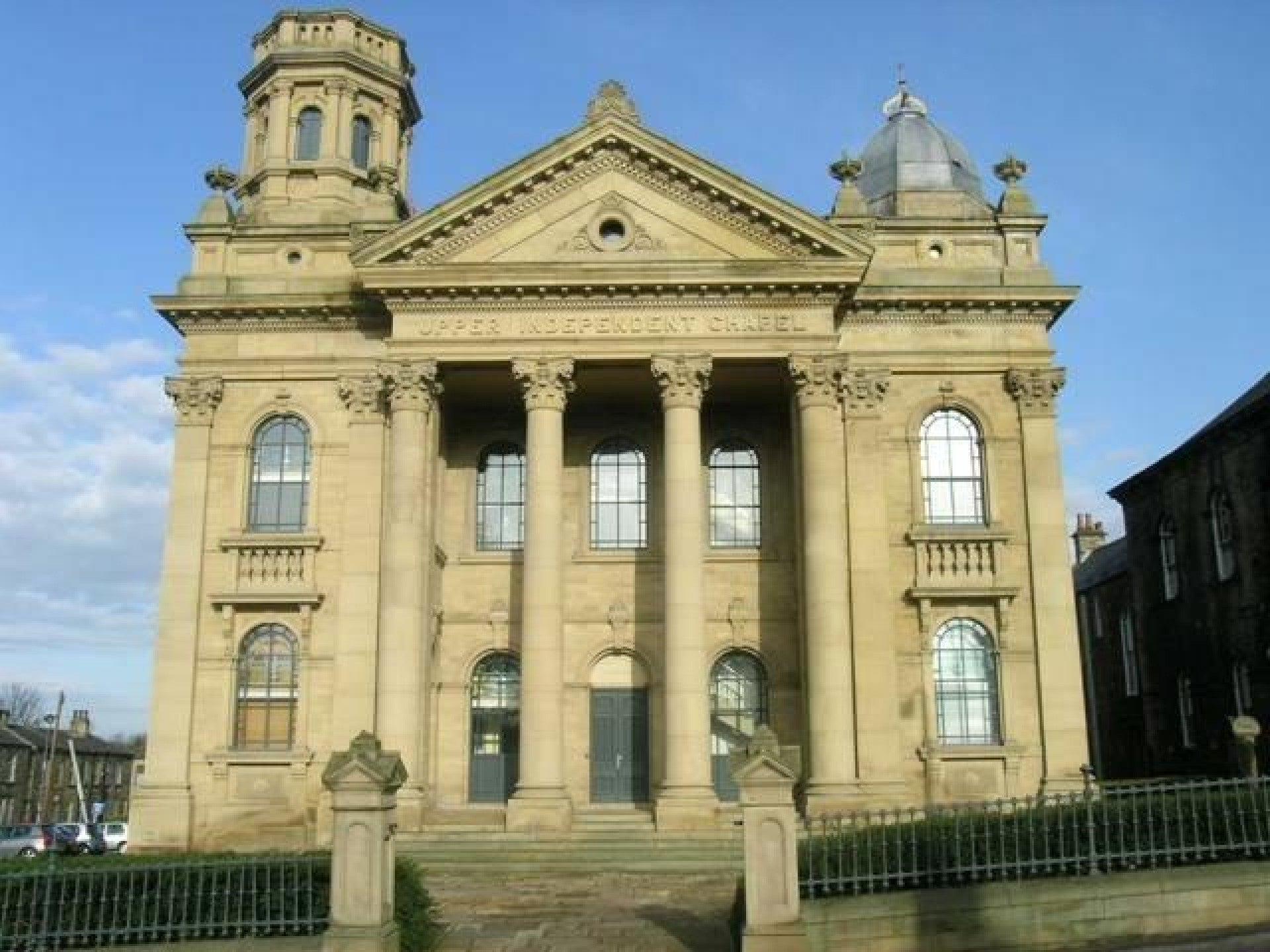 Flat High Street in Kirklees