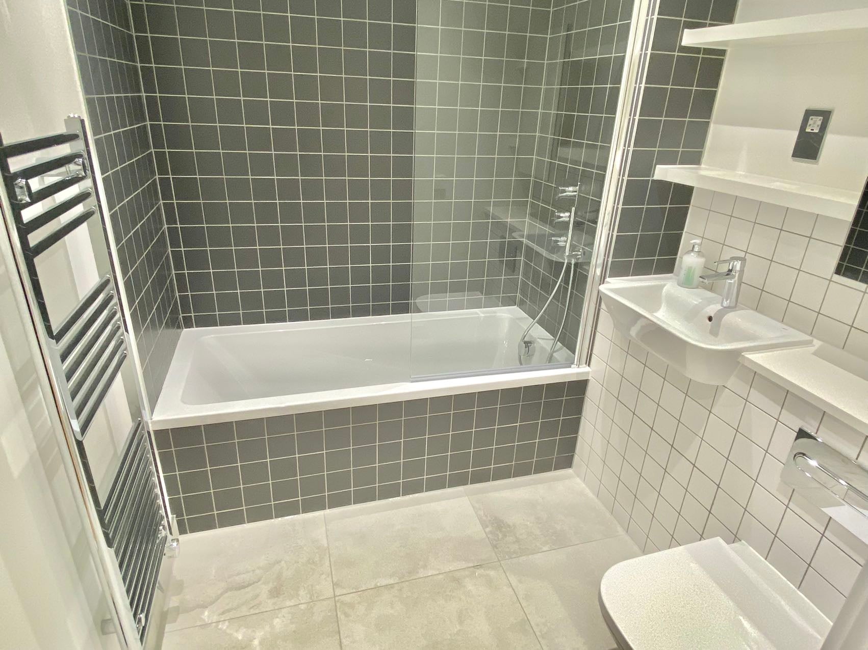 Flat Naval Row in Greater London