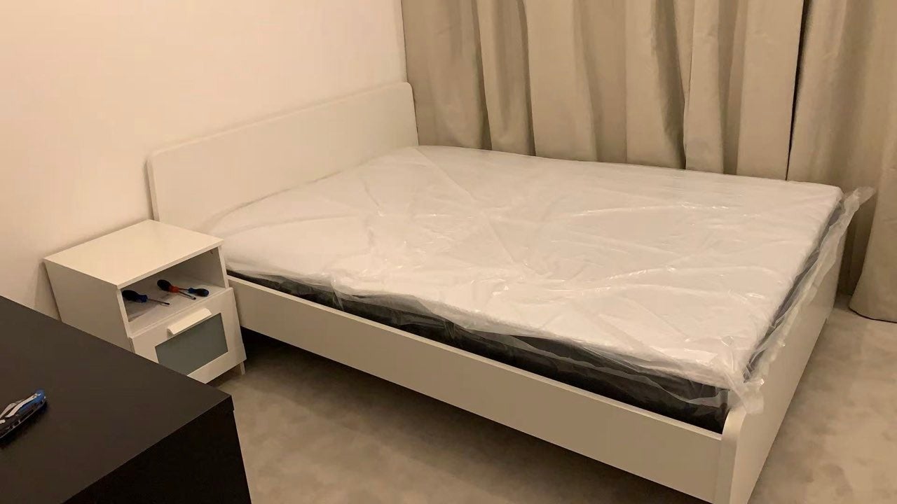 Flat Naval Row in Greater London