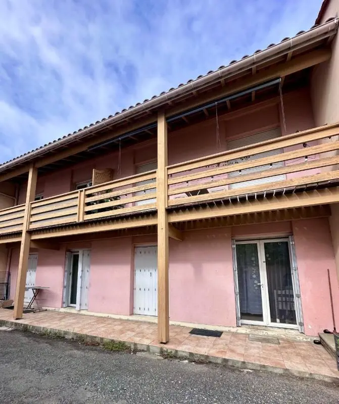 Appartement Rue de Saint-Jean-d'Angély à Saint-Yrieix-sur-Charente