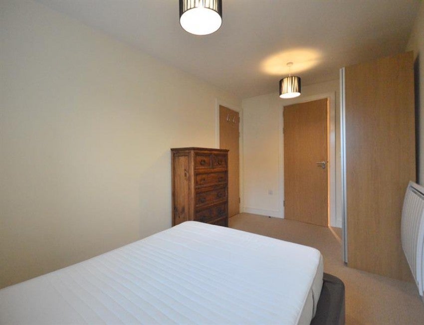 Flat Hayfield Street in Trafford