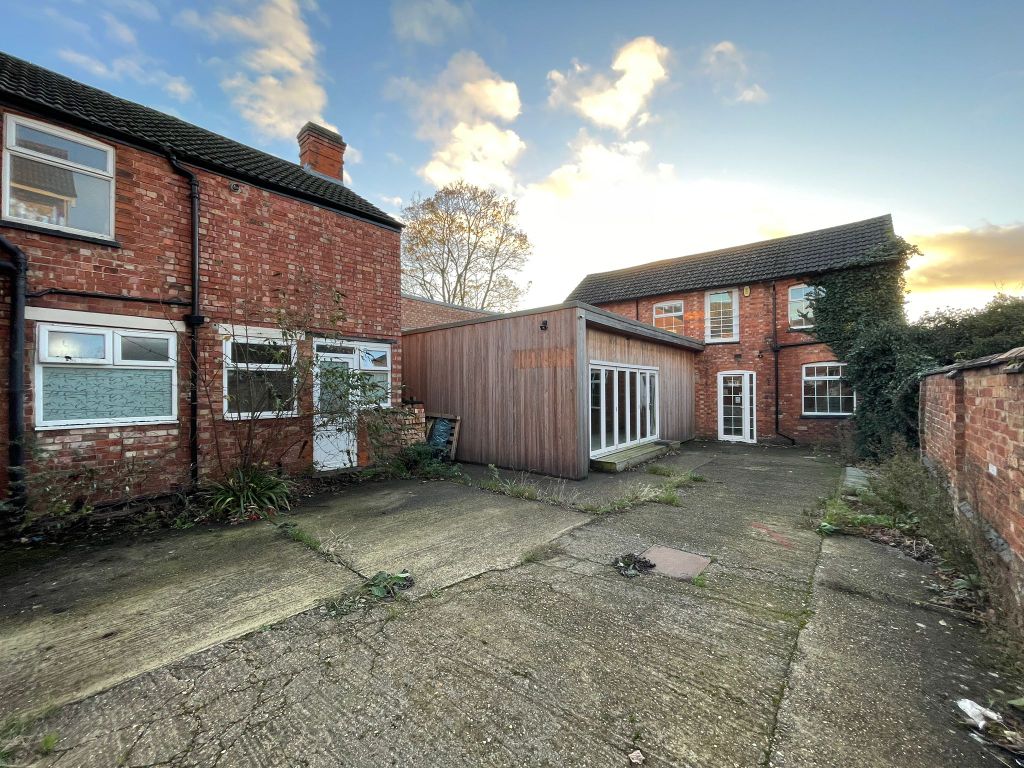 Flat Bayes Street in Kettering