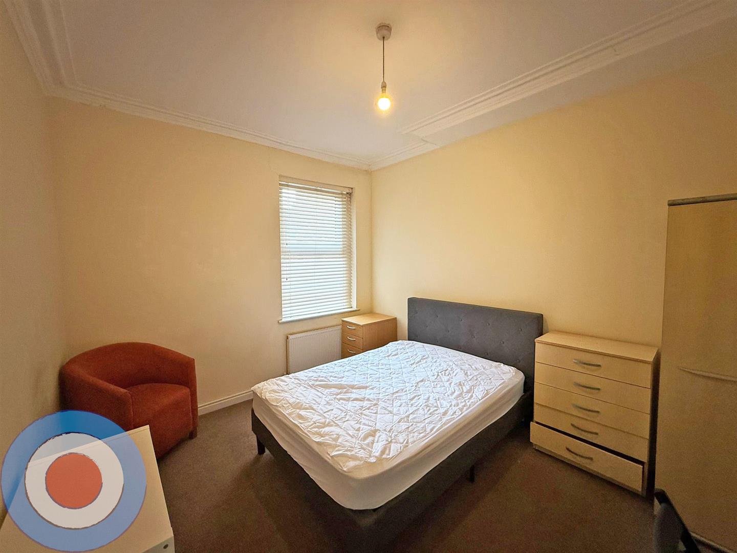Room Talbot Road in Manchester