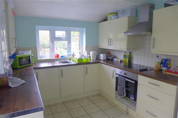 Room Brynland Avenue in Bristol
