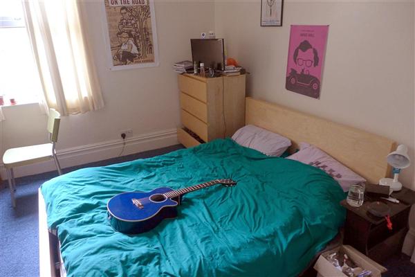 Room Brynland Avenue in Bristol
