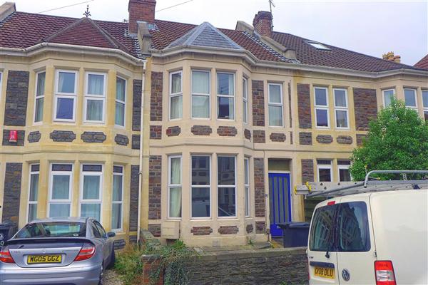 Room Brynland Avenue in Bristol
