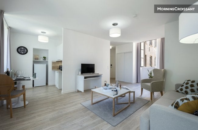 Flat Rue Saint-Pierre le Puellier in Poitiers