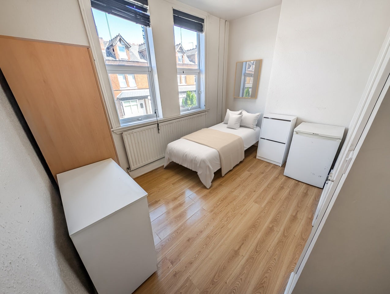 Room York Road in Birmingham