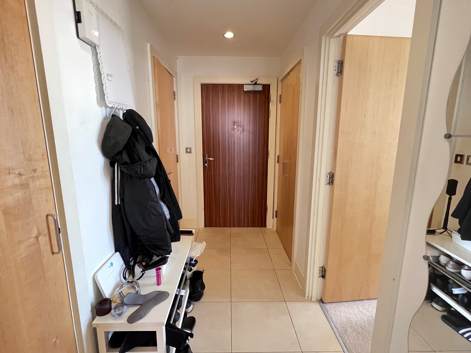 Flat Blackwall Way in Greater London
