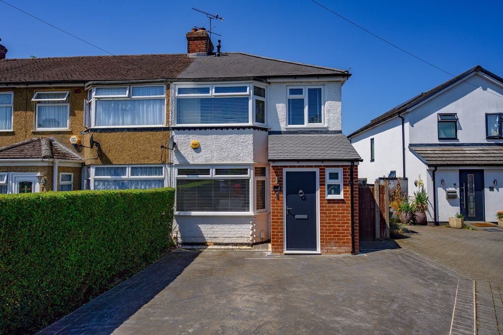 House Holme Close in Welwyn Hatfield