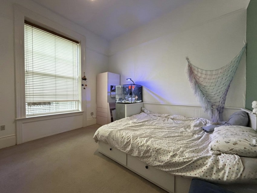 Flat Mowbray Court in Exeter