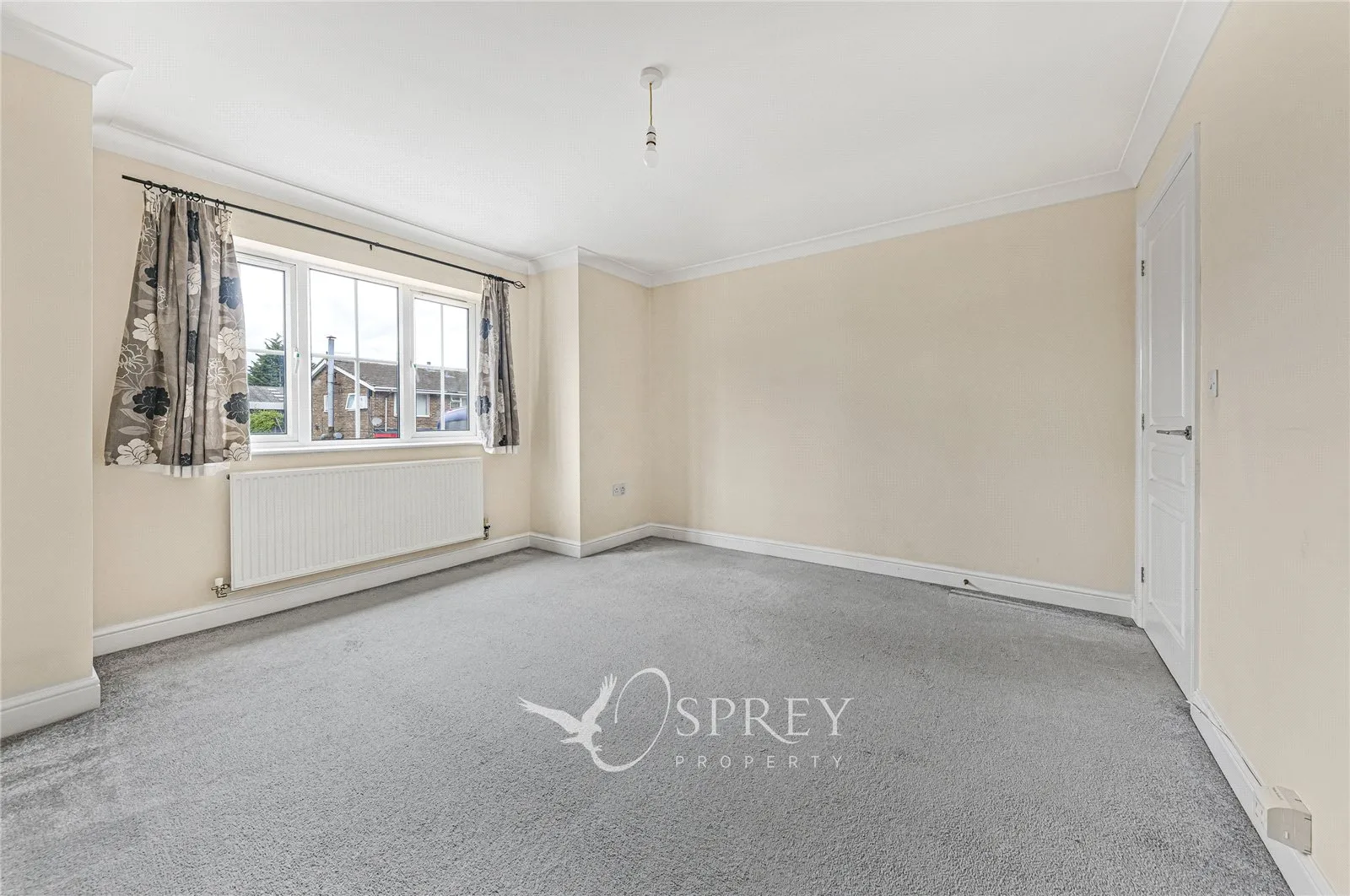 Flat Cedar Court in Kettering