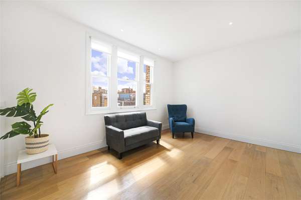 Flat Egerton Gardens Mews in Greater London
