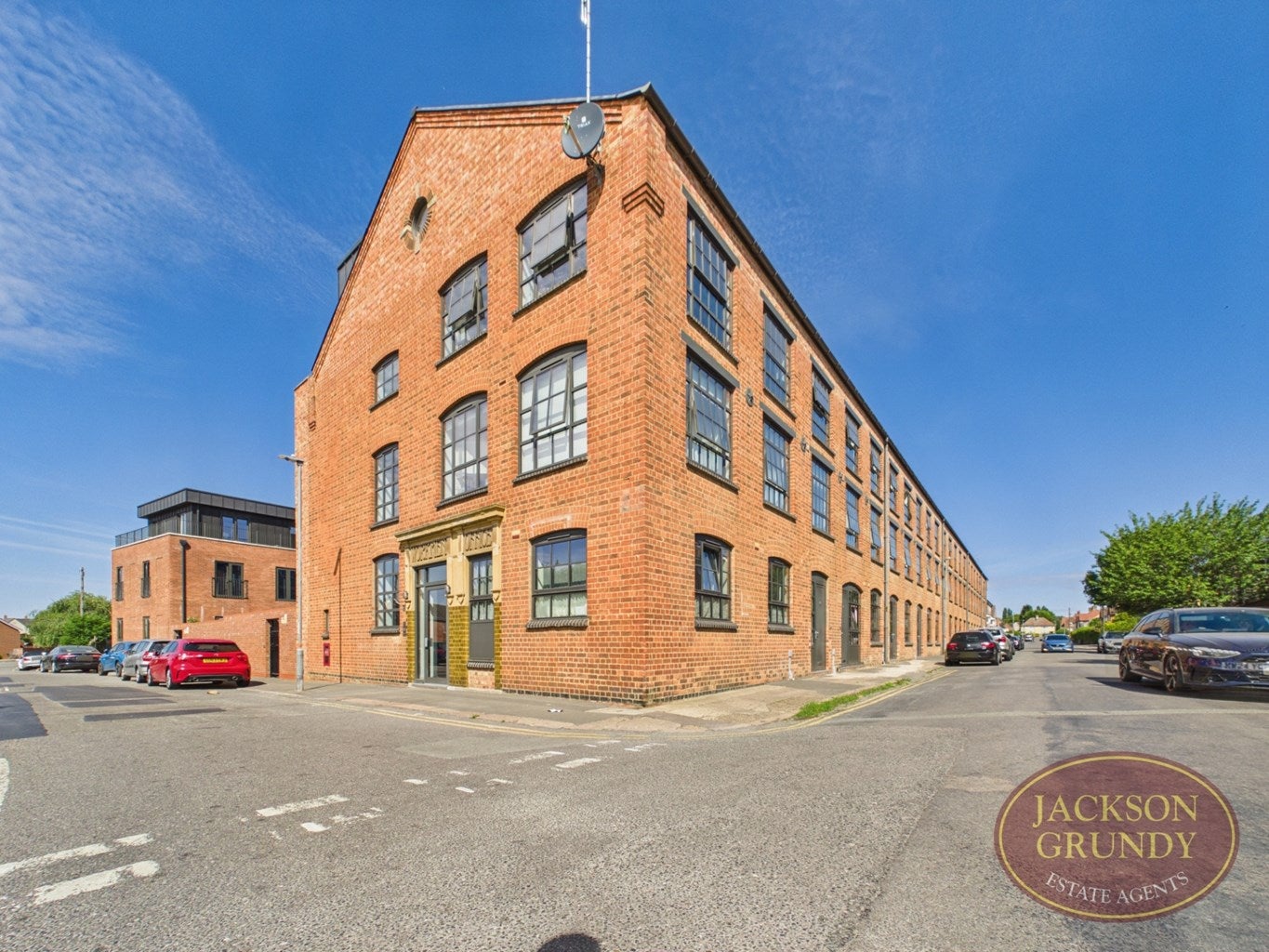 Flat Countess Road in Northampton