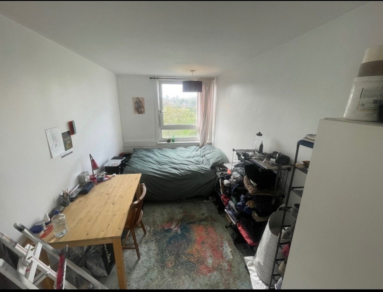 Room Warham Street in Greater London