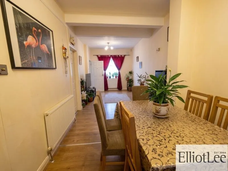 House Ecclestone Place in Greater London
