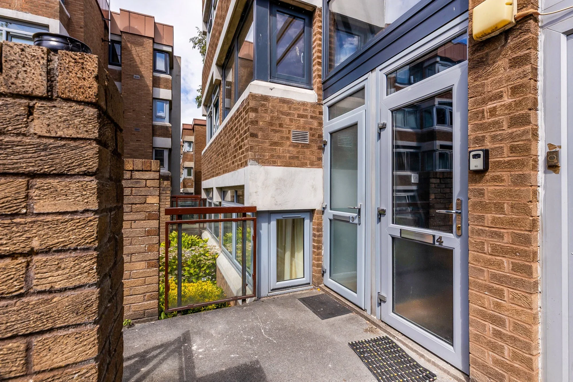 Flat Lethington Avenue in Glasgow