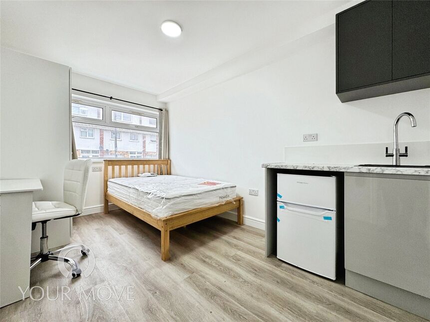 Flat Waid Close in Dartford