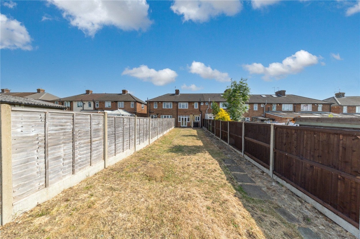 House Chesford Road in Luton