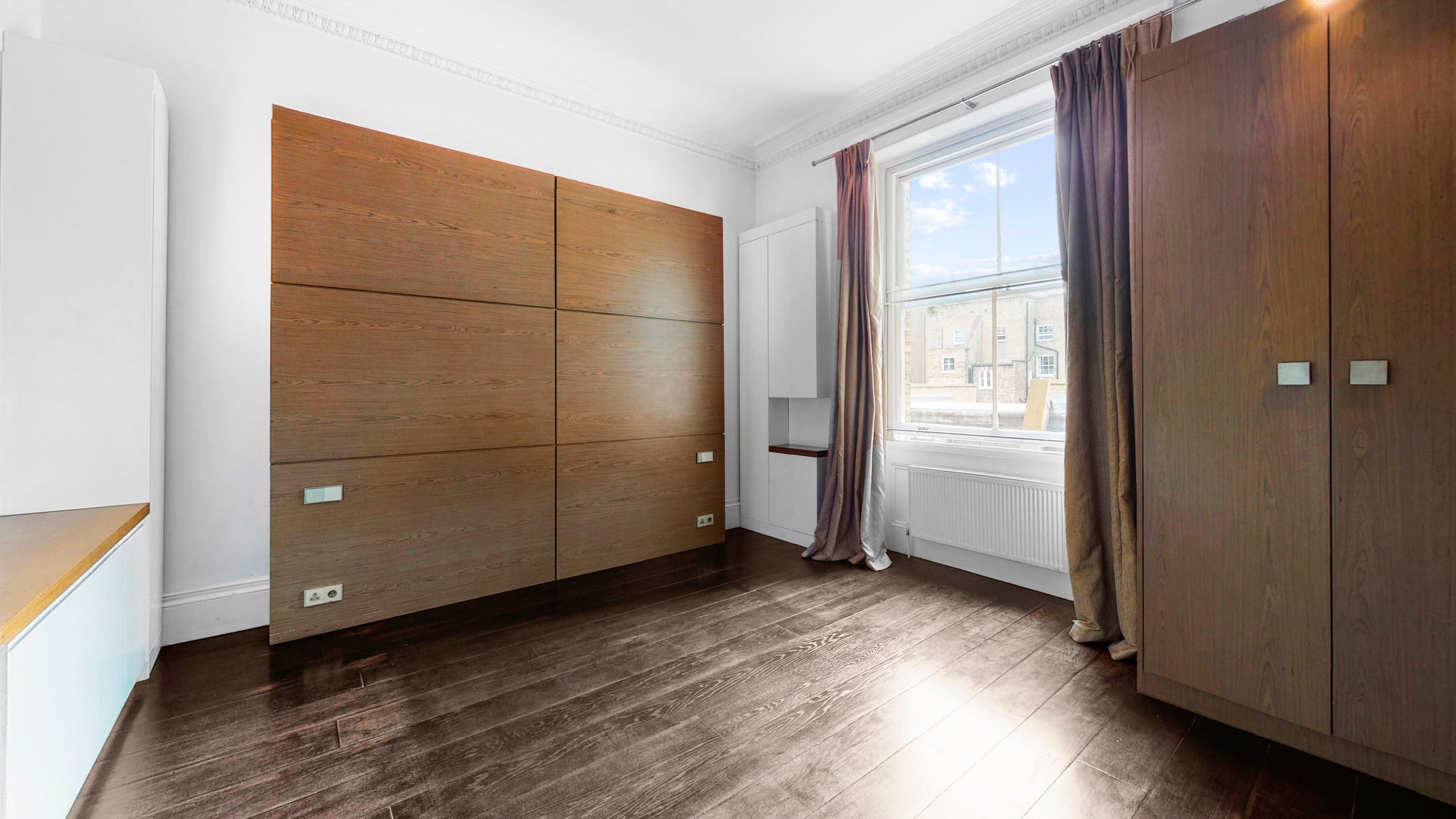 Flat Queen's Gate Terrace in Greater London